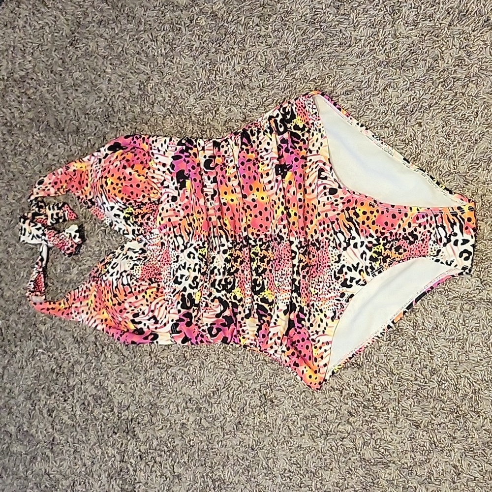 JNY One Piece Swimsuit Leopard Mob Wife Multicolor Beach Resort Small Medium New